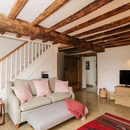 High Cogges Farm Holiday Cottages วิทนีย์ ภายนอก รูปภาพ