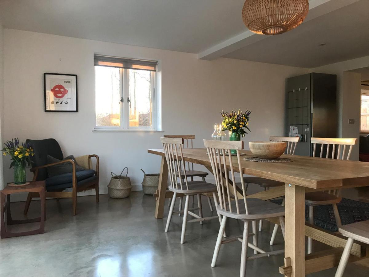 High Cogges Farm Holiday Cottages วิทนีย์ ภายนอก รูปภาพ