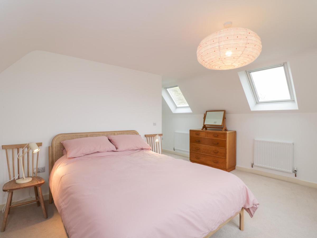 High Cogges Farm Holiday Cottages วิทนีย์ ภายนอก รูปภาพ