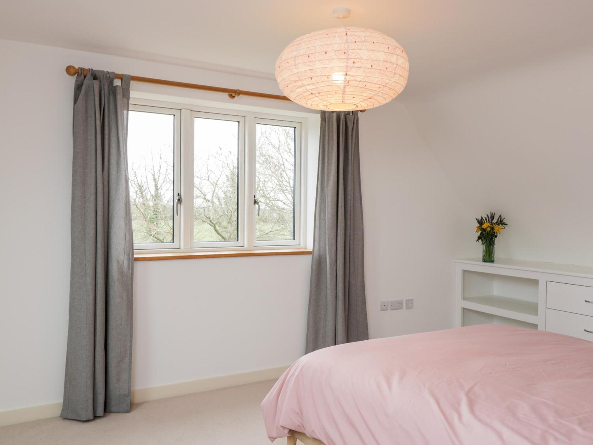 High Cogges Farm Holiday Cottages วิทนีย์ ภายนอก รูปภาพ