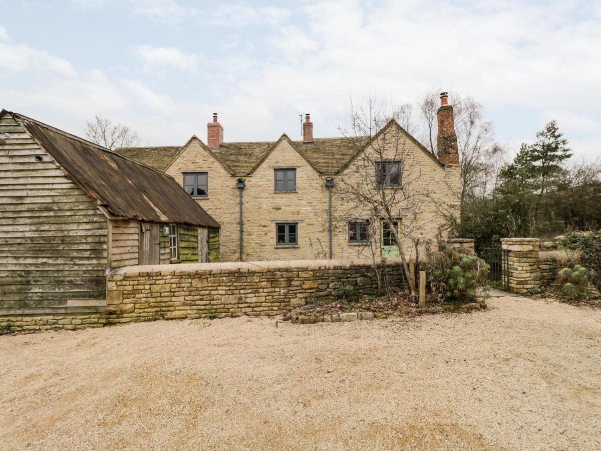 High Cogges Farm Holiday Cottages วิทนีย์ ภายนอก รูปภาพ