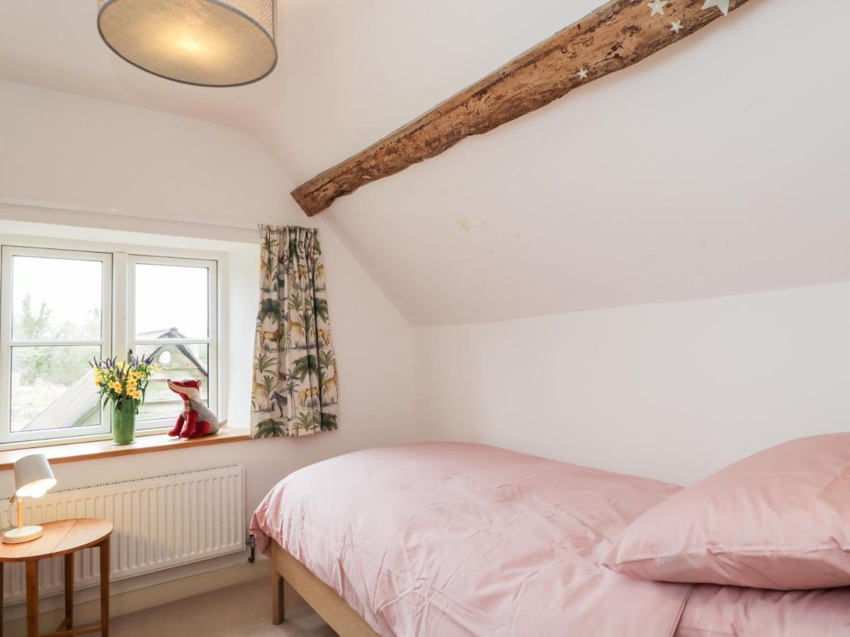 High Cogges Farm Holiday Cottages วิทนีย์ ภายนอก รูปภาพ