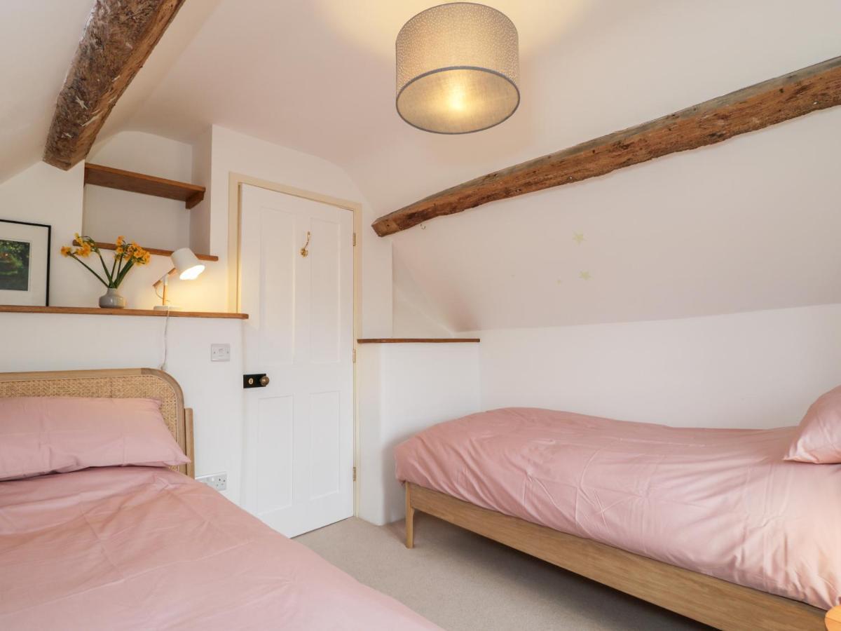 High Cogges Farm Holiday Cottages วิทนีย์ ภายนอก รูปภาพ